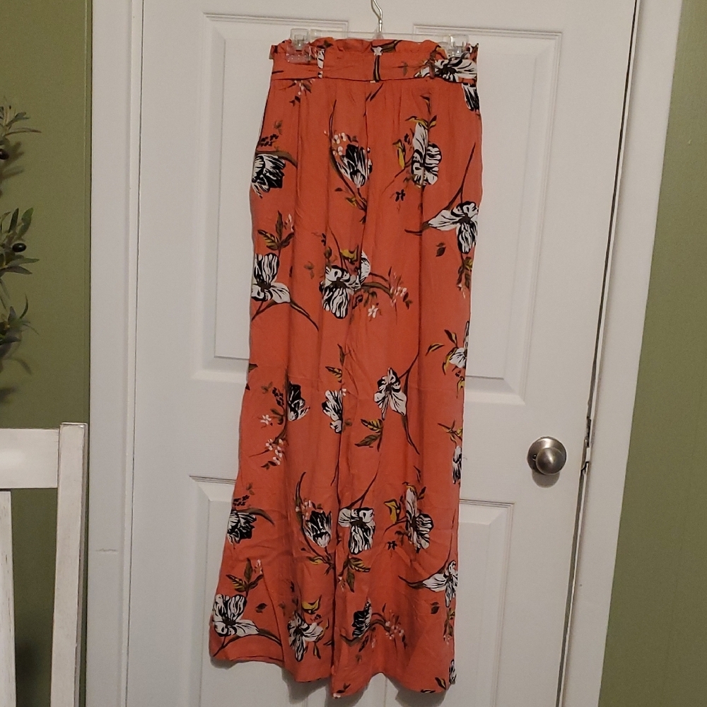 New Look Coral Floral Trousers - Picture 3 of 5
